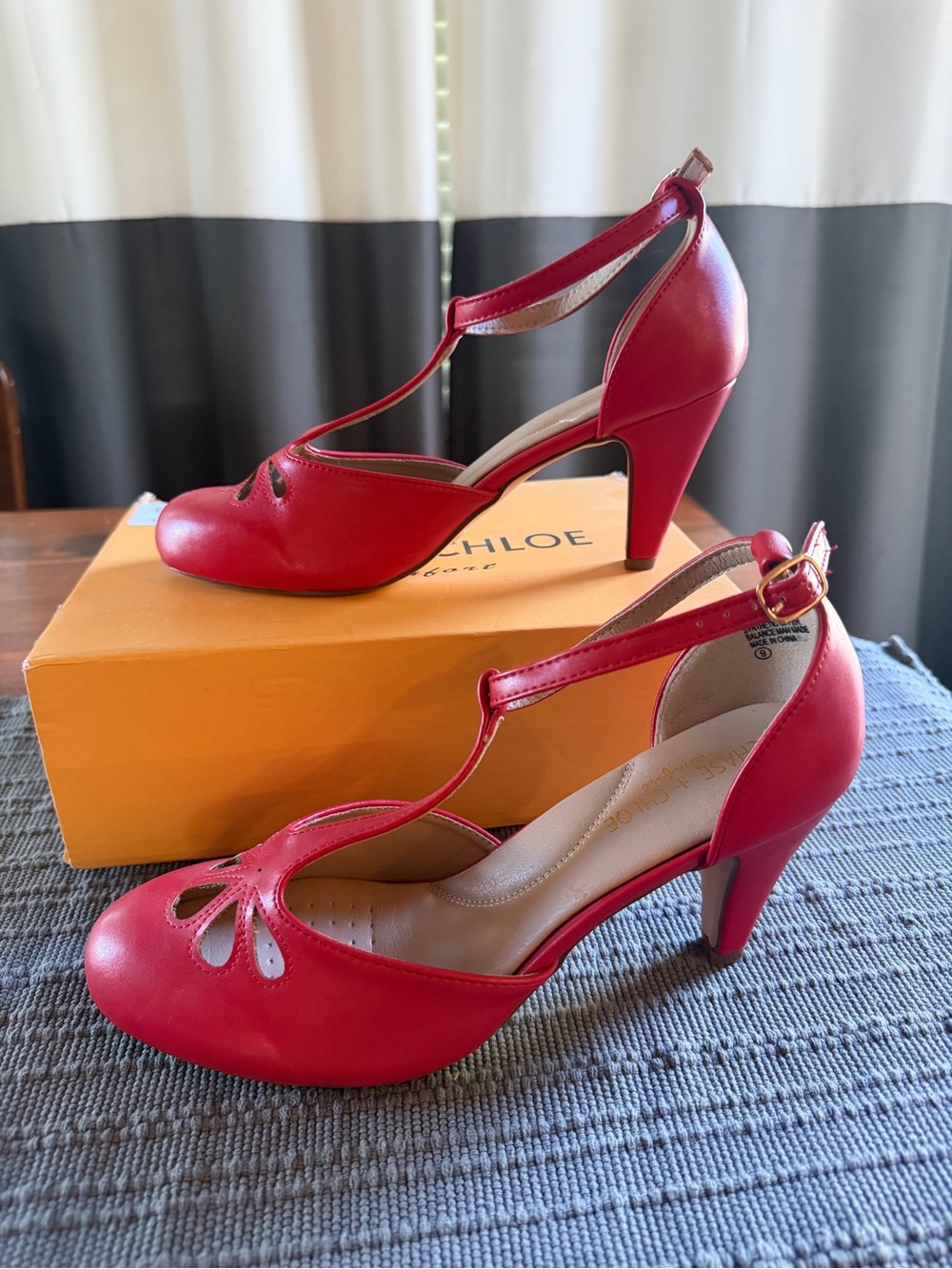 Chase + Chloe Comfort T-Strap Heels – Red – Women’s Size 9 – Like New - Picture 3 of 8